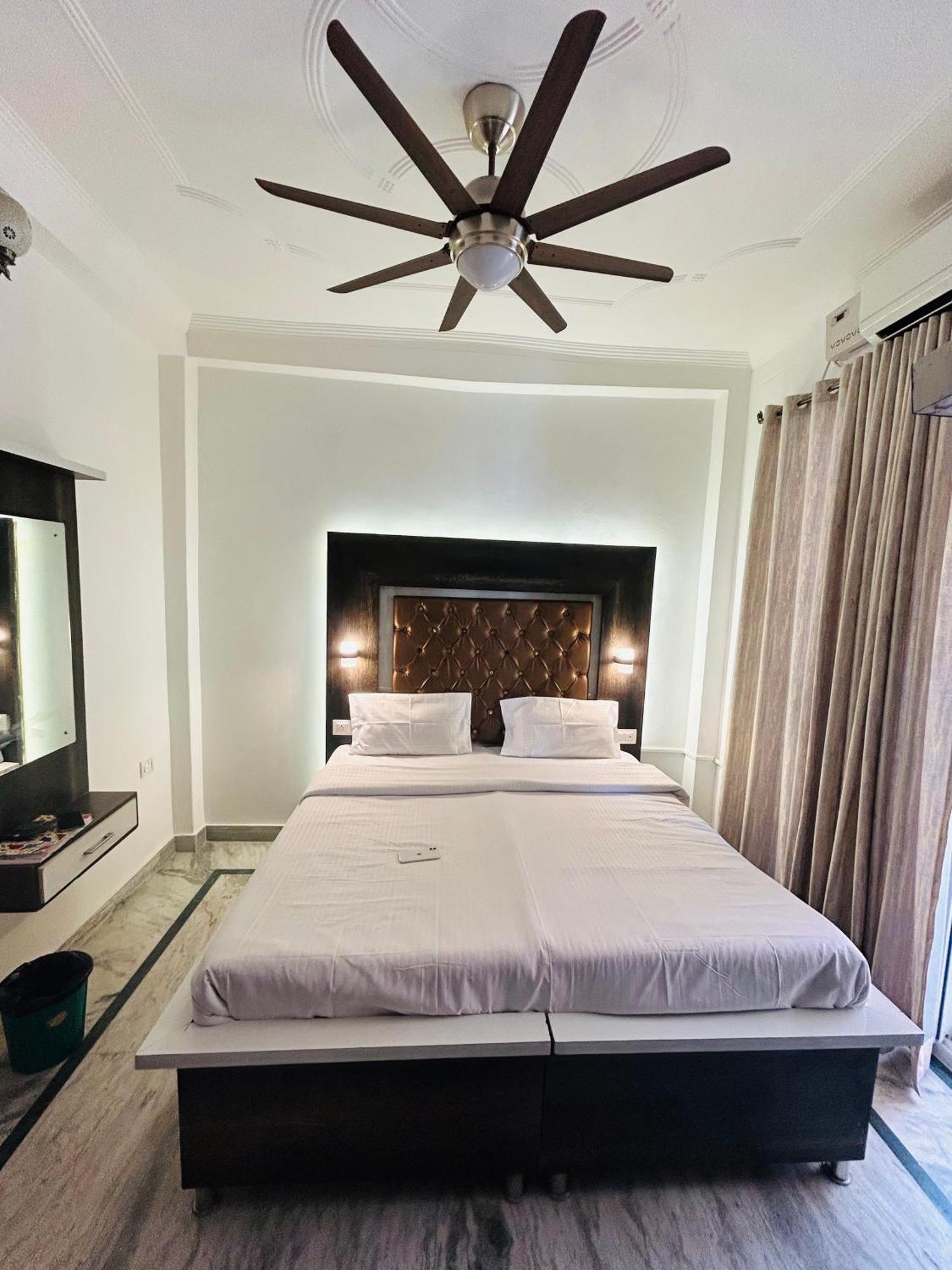 Maa Vaibhav Laxmi Guest House Rishīkesh Extérieur photo